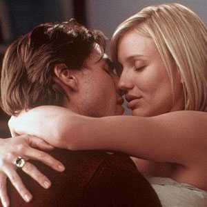 Tom Cruise and Cameron Diaz share an on camera kiss