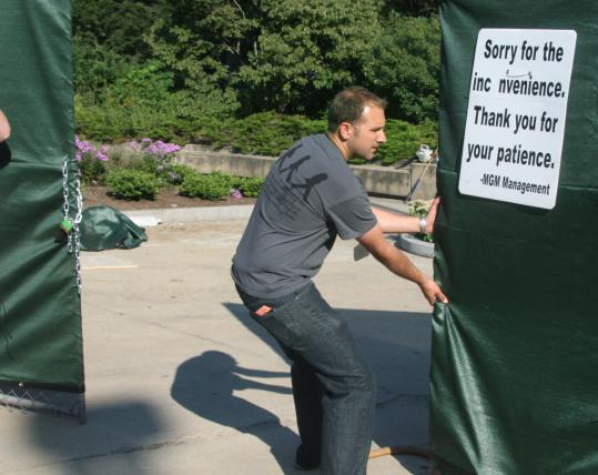 Zookeeper closed set at Franklin Park Zoo