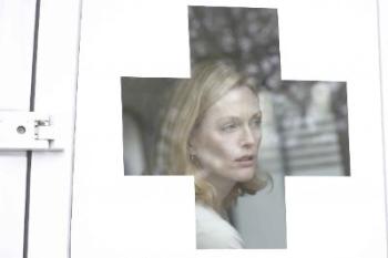 Blindness - Julianne Moore looks out the window of the assylum